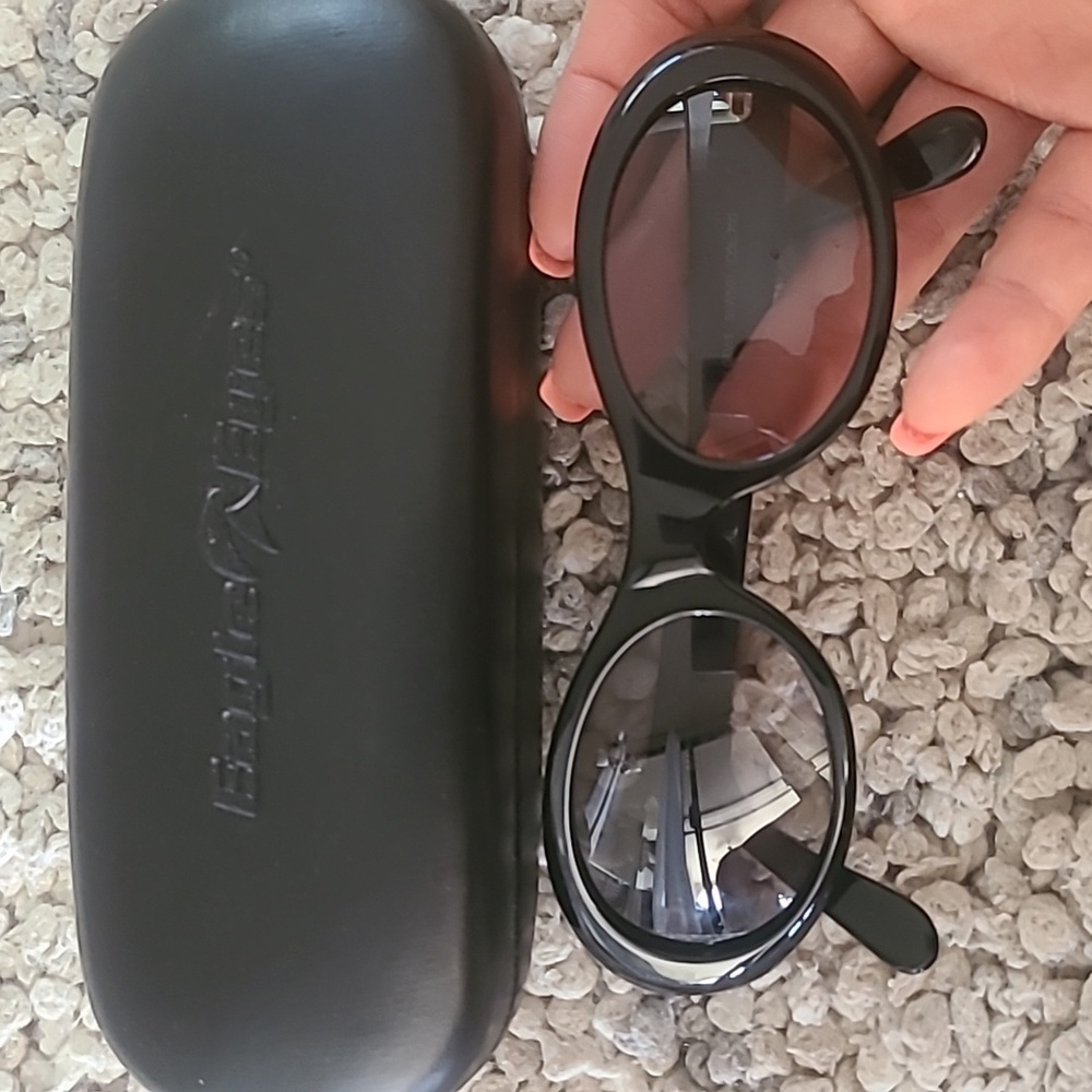🌟 LOEWE Italy sunglasses